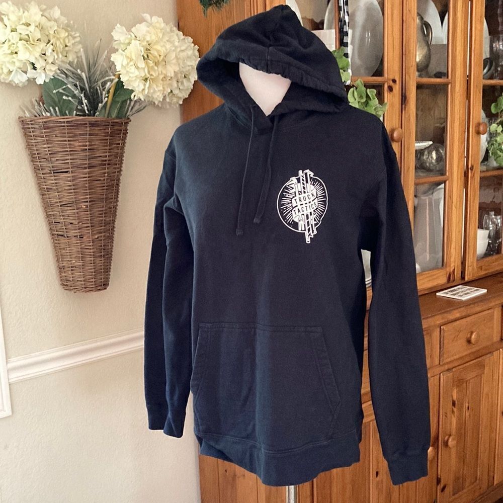 Thick Black Graphic Hooded Sweatshirt Size Large
